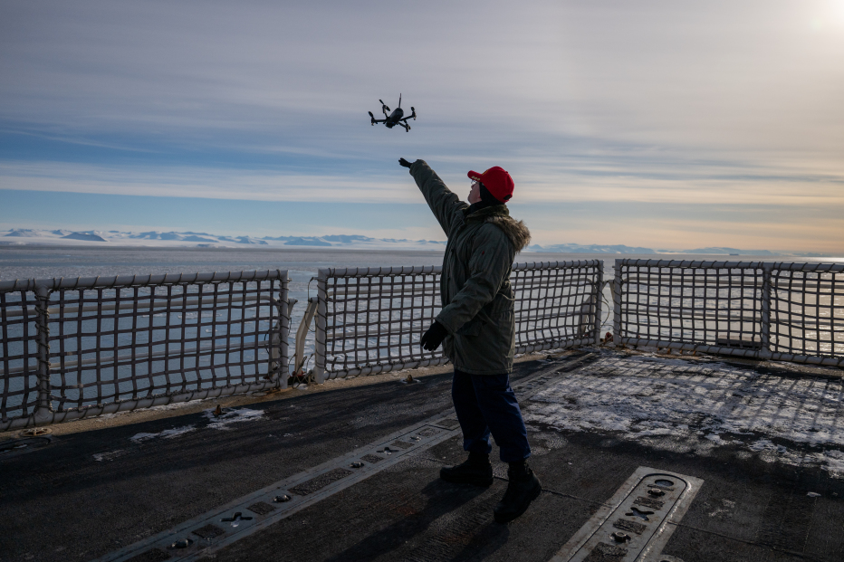 USCGC Polar Star (WAGB 10) conducts operations in McMurdo Sound during Operation Deep Freeze 